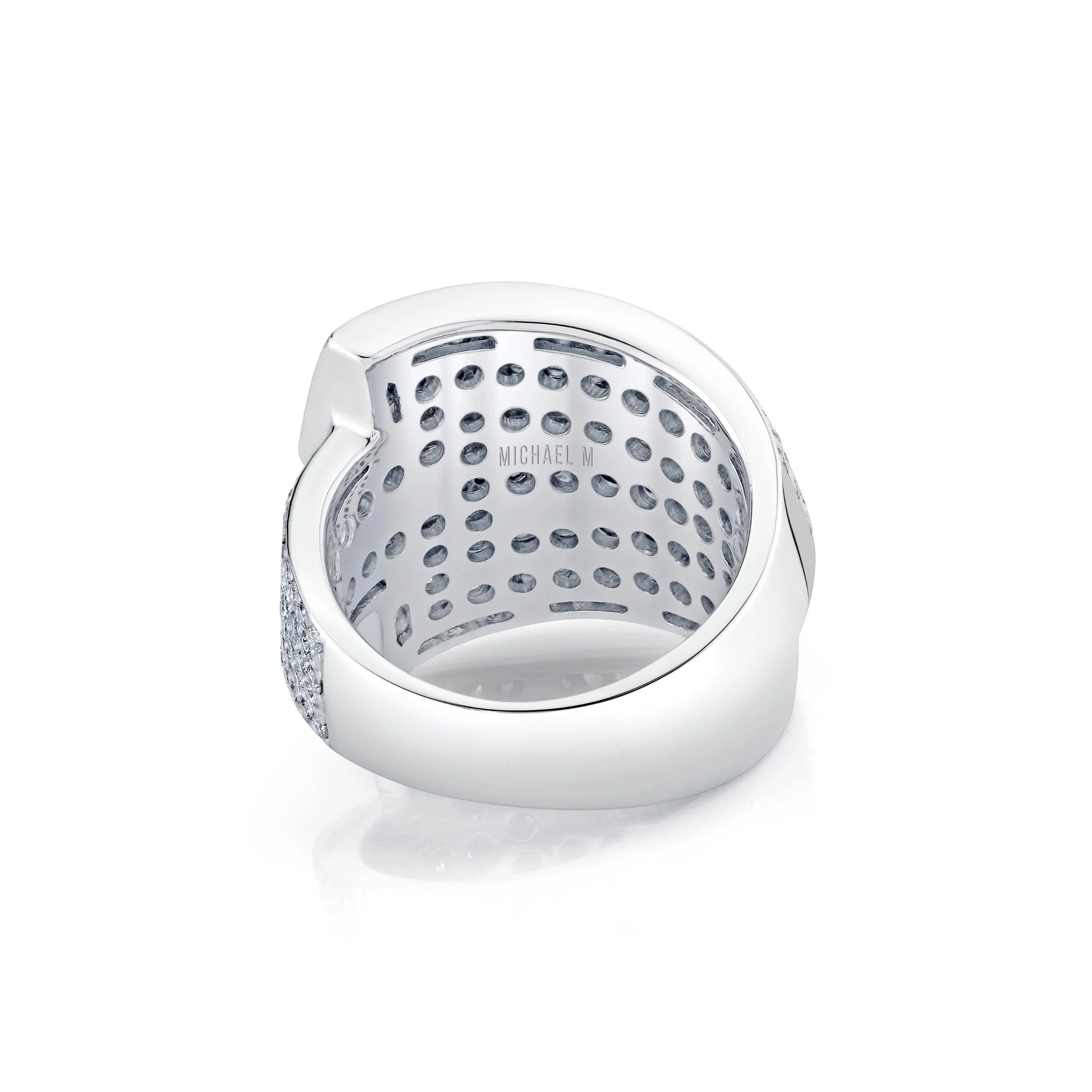 Europa Interlock Pavé Band - Image 8