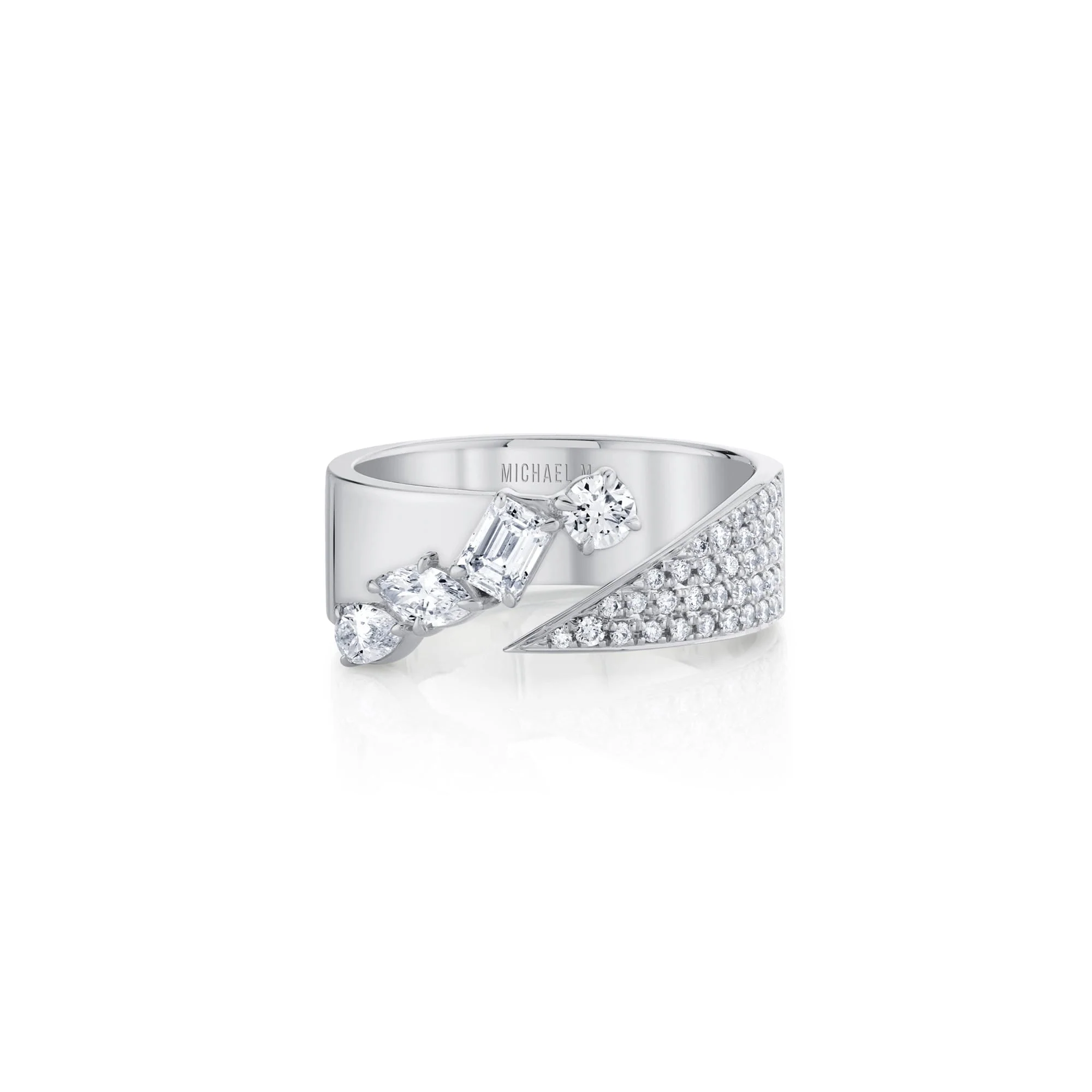 Montage Diamond Split Band With Pave - Image 6