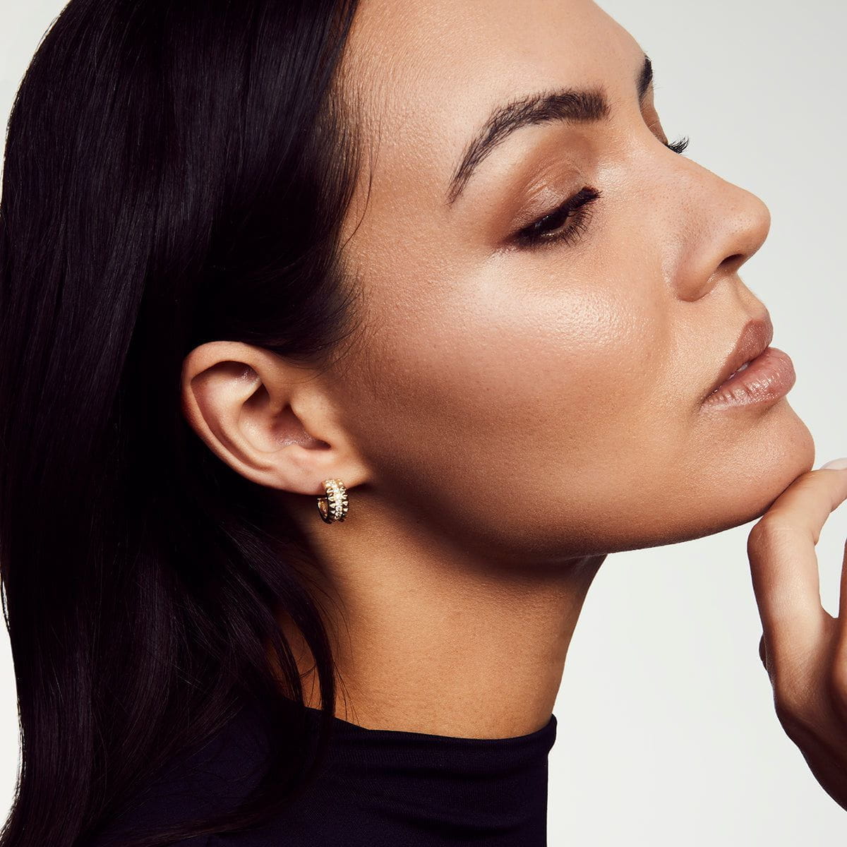 Tetra Pavé Huggie Hoops - Image 3
